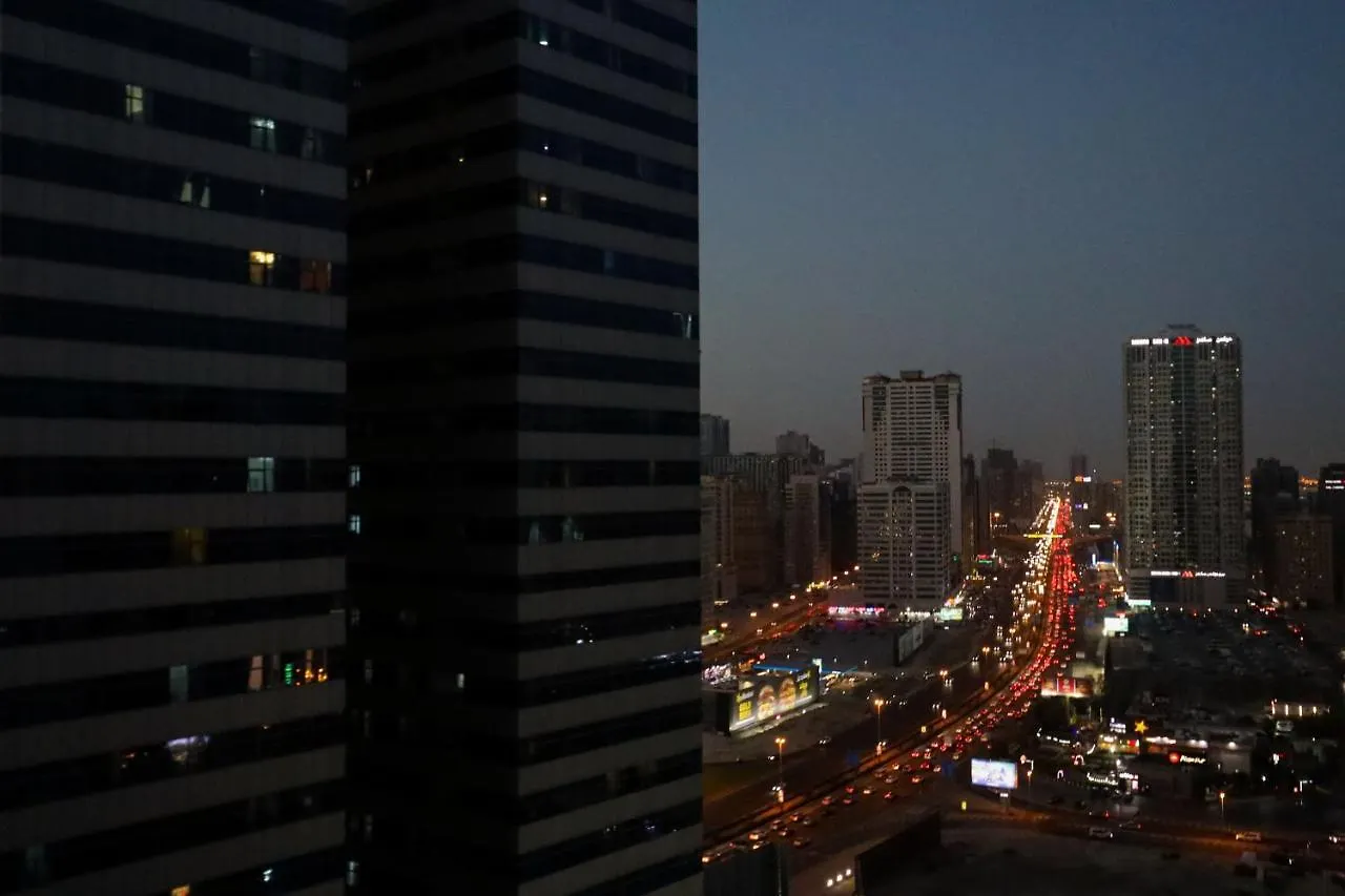 Al Azmy 116 Hotel Sharjah 3*,